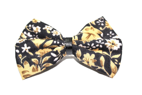 The Hairklip Black Floral Bow Alligator clip